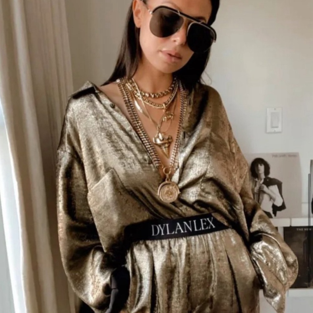 Dylanlex Metallic Wide-Leg Pants in Gold - Picture 5 of 11
